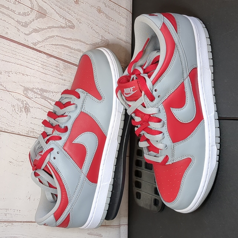 (NWT) Nike Dunk Low Men's Size 10